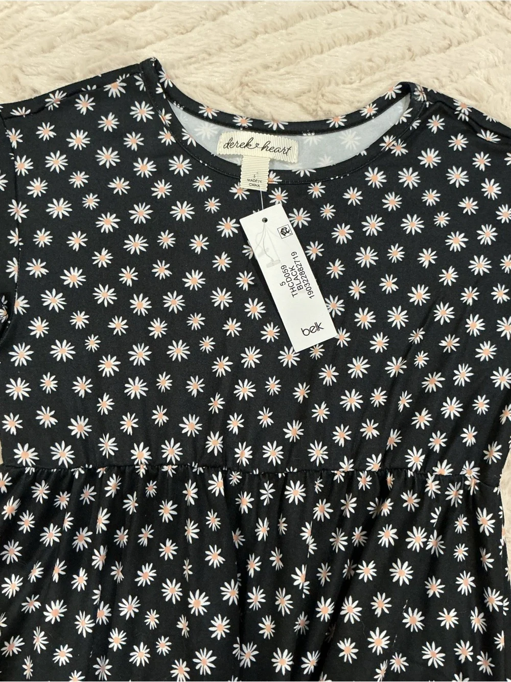 Derek Heart Black Daisy Tiered Short-Sleeve Dress